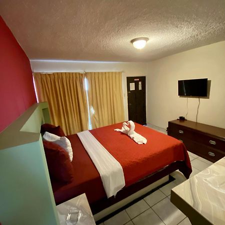 Hotel Los Altos ティファナ エクステリア 写真