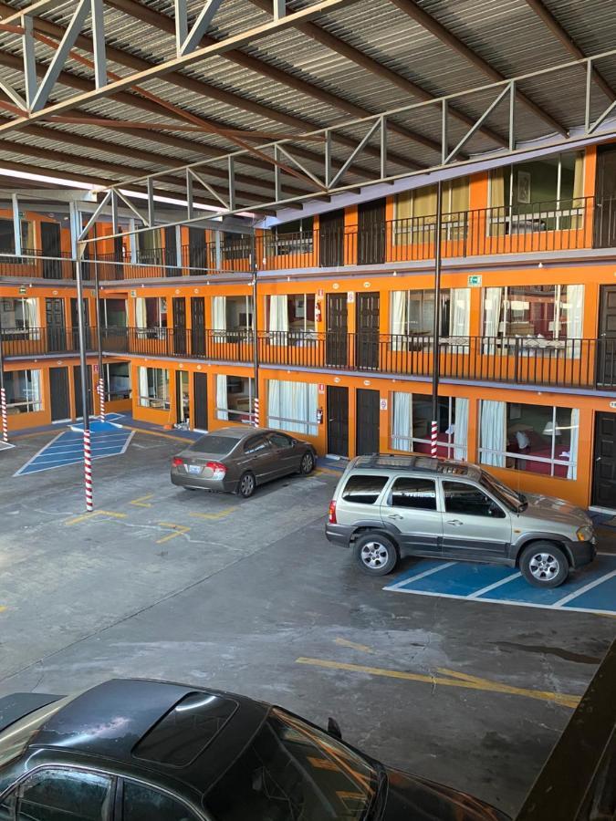 Hotel Los Altos ティファナ エクステリア 写真