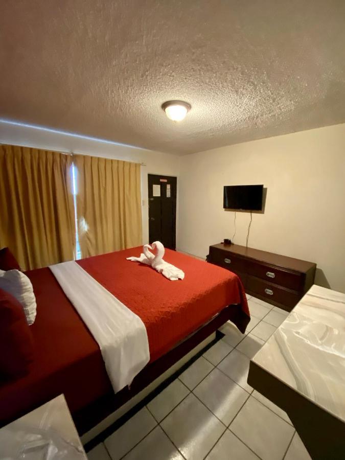 Hotel Los Altos ティファナ エクステリア 写真