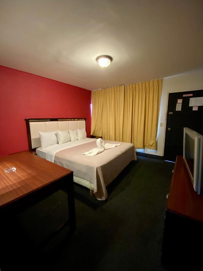 Hotel Los Altos ティファナ エクステリア 写真