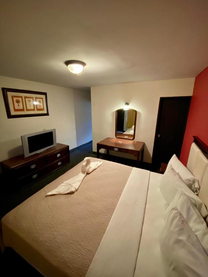 Hotel Los Altos ティファナ エクステリア 写真