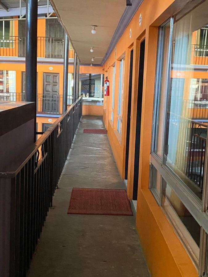 Hotel Los Altos ティファナ エクステリア 写真